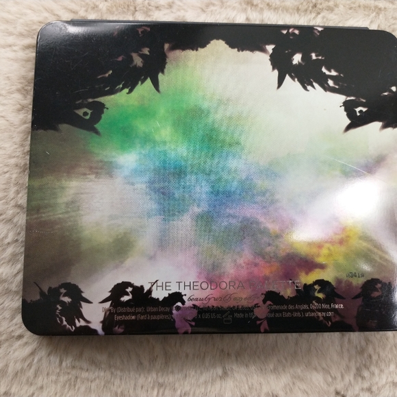 Urban Decay The Great & Powerful Oz Theodora - Picture 3 of 5